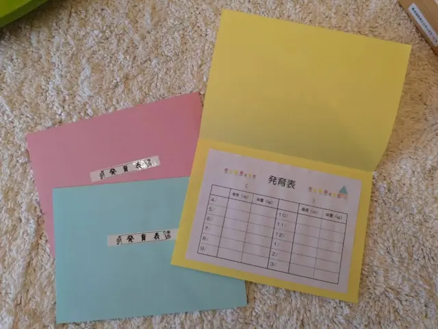 今日は身体測定をしました⭐️⭐️

この頃の身長体重は個人差も大きく、「ちゃんと大きくなってるかな…」と気になることもありますよね🌱
支援ルームでは、身体測定を毎月行なっています。
ぜひ、お子さんの成長の目安にしていただけたらと思います♪

測定の後は、つかまり立ちをやる気満々✨
絵本コーナーのソファに何度も行ってつかまり立ちを楽しむかわいい姿を見せてくれました🌼

またお待ちしています！

#身体測定#身長#体重#大きくなったかな#成長記録
#つかまり立ち#あさひ子育て支援ルーム
#たんぽぽ保育園#あさひキッズサービス
#あさひキッズルーム#後閑あさひ保育園
#あさひ第二保育園