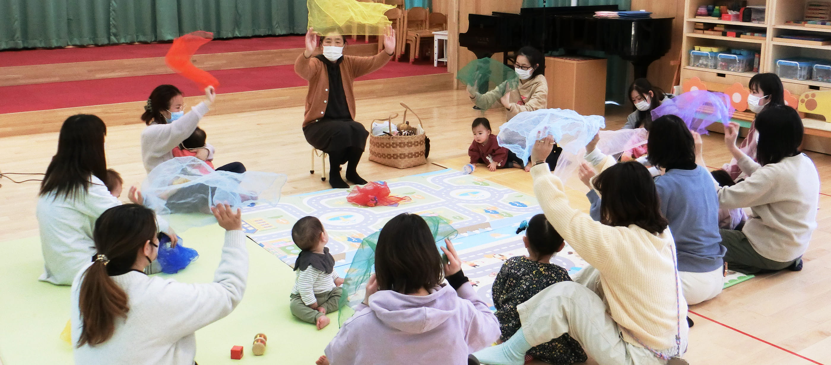 >地域子育て支援センター【花の木】